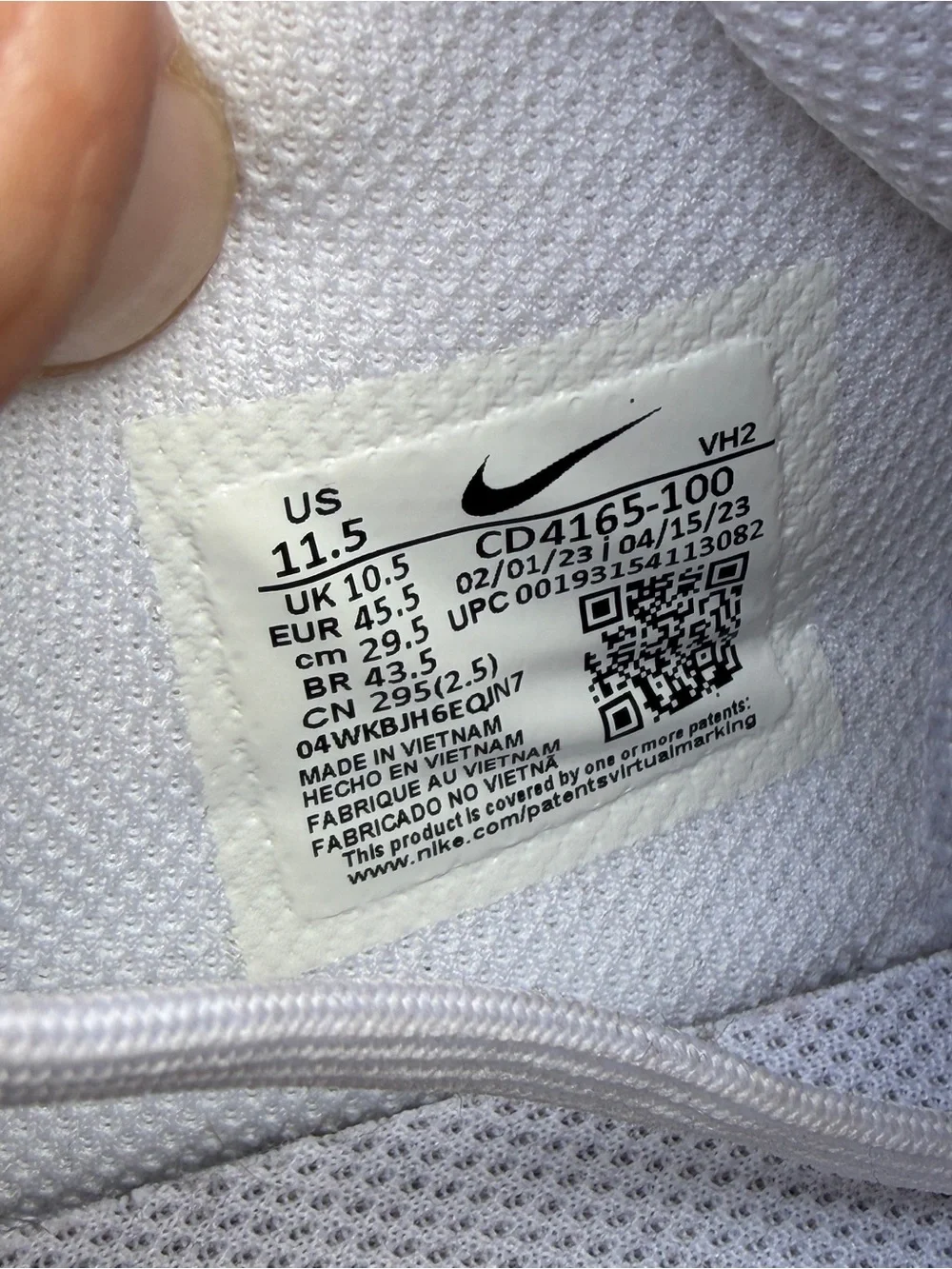 Nike Air Max Excee White Black Check Size 11.5 CD4165-100 Lace Up Low Top 2019